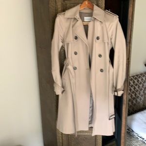 Club Monaco beige trench